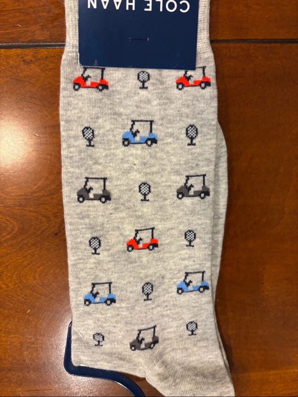Cole Haan Light Gray Dress Crew Socks with Golf‎ Ball & Golf Cart Motif. NEW
